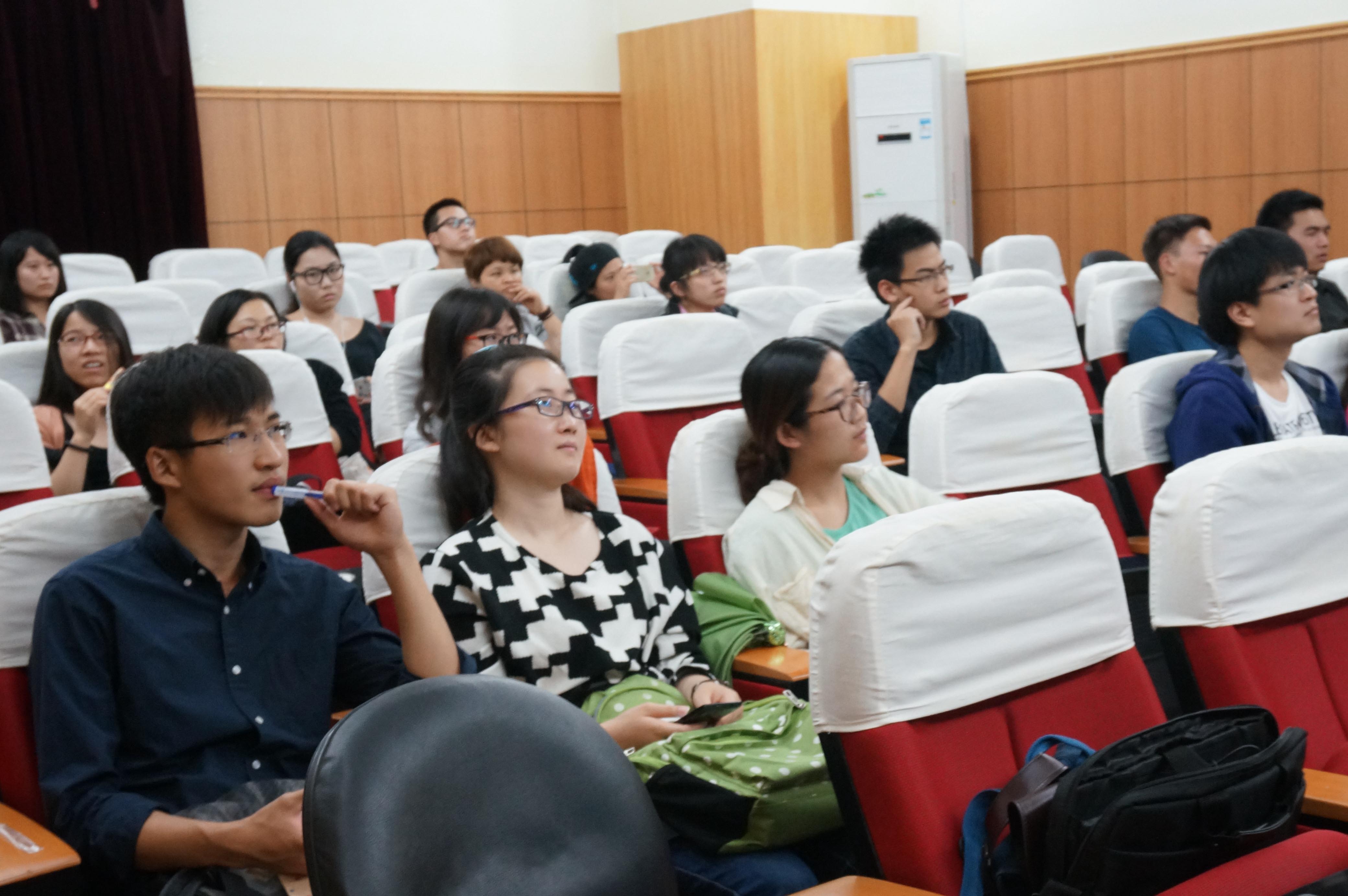 上海外国语大学网络营销讲座公益讲座
